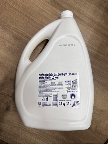 Sunlight Nước rửa bát Thiên nhiên Lô hội - can 3.5kg