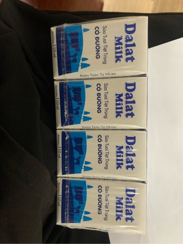 Sữa tươi tiệt trùng Dalat milk có đường  - Hộp 110ml