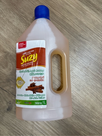 Nước lau sàn Suzy Hương Quế - chai 1L