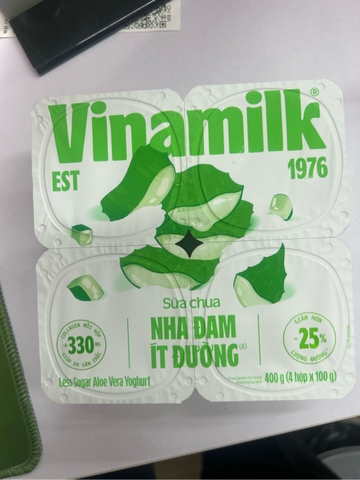 Sữa chua Vinamilk Nha đam ít đường - Hộp 100g