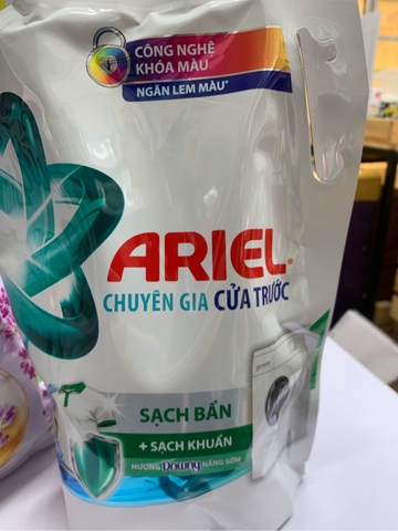 Nước Giặt Ariel Cửa Trên Ngăn Lem Màu Hương Nắng Sớm - túi 1,67L (1.7kg)