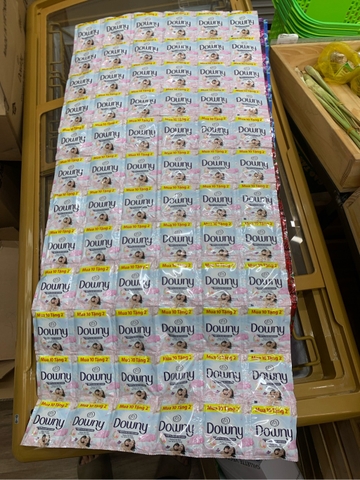 Downy nước xả vải hương tinh khôi Lan tiên và Trà trắng - gói 18ml