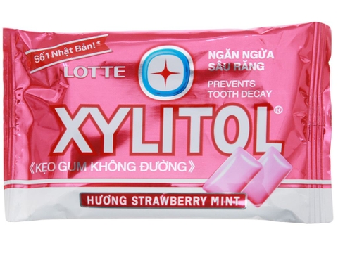 Kẹo gum không đường Lotte Xylitol hương Strawberry Mint vỉ 11.6g