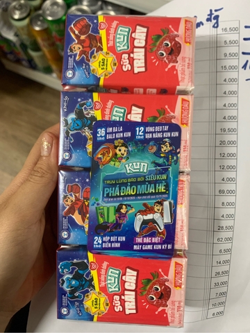 Sữa kun trái cây hương dâu - hộp 110ml