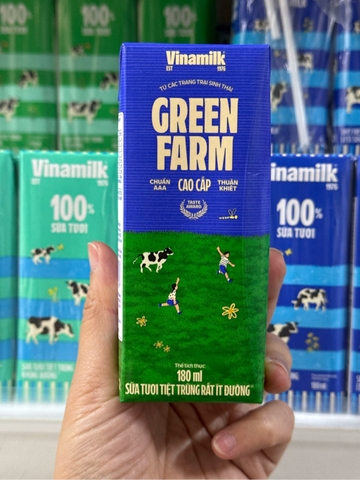 Sữa Vinamilk Green Farm Tiệt Trùng Cao Cấp Rất Ít Đường - Hộp 180ml