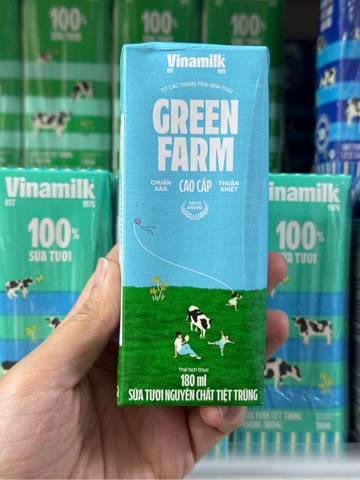 Sữa Vinamilk Green Farm Tiệt Trùng Cao Cấp Nguyên Chất - Hộp 180ml