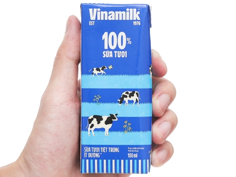 SỮA TƯƠI TIỆT TRÙNG VINAMILK 100% ÍT ĐƯỜNG - Hộp 180ml