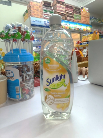 Sunlight nước rửa chén thiên nhiên gừng - Chai 750g