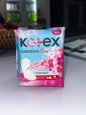 Băng vệ sinh Kotex hoa anh đào siêu mỏng Không Cánh 23cm - bịch 8 miếng