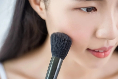 Các bước trang điểm cơ bản cho người mới bắt đầu
