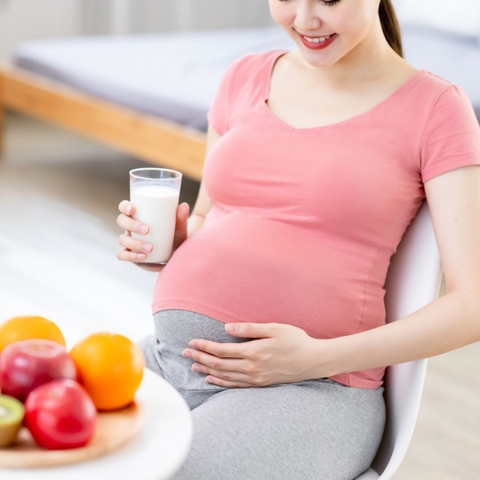 Nhu Cầu Dinh Dưỡng Đặc Biệt Cho Mẹ Bầu Trước, Trong Và Sau Thai Kỳ: Vitamin và Khoáng Chất