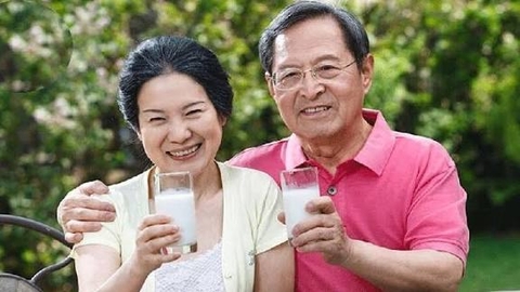 Top 6 Loại Sữa Bổ Sung Canxi Cho Người Trên 40 Tuổi