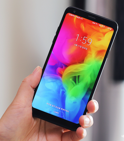 LG Q7