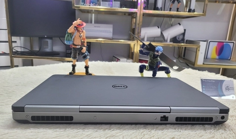 Dell Precision 7720