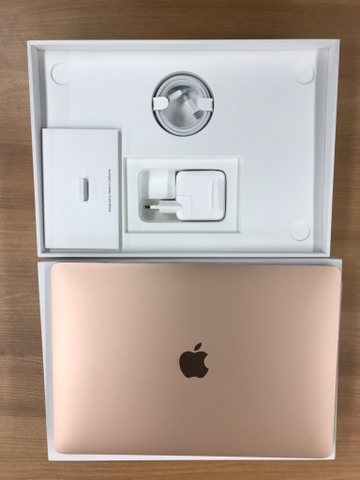 Macbook Air 2020 mới