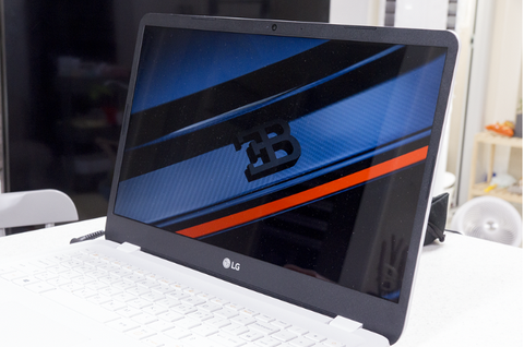 LG Ultra 15UD50N