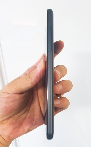 LG Q8