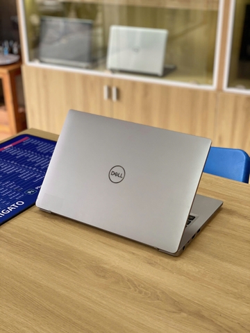 Dell Latitude 7400