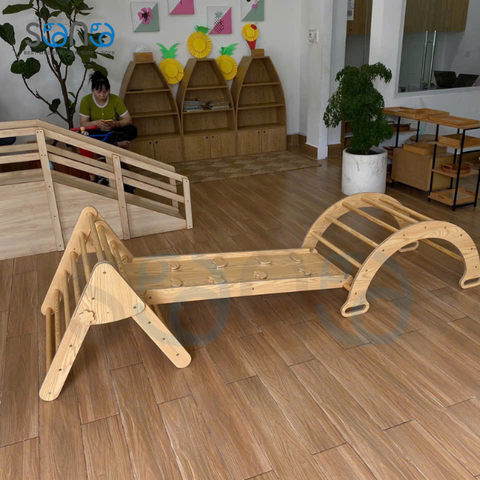 Tam giác Pikler nhỏ kết hợp cầu tuột - V117