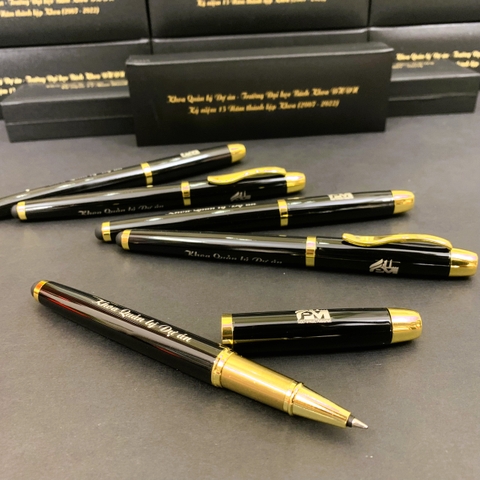 Bút Kim Loại Khắc Tên Dạng Nắp – Quà Tặng Sang Trọng Cho Doanh Nghiệp & Cá Nhân Tại Đà Nẵng, Miền Trung