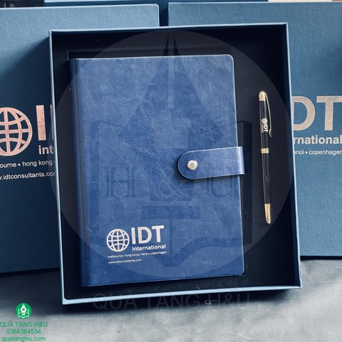Sổ Bìa Da Kết Hợp Bút Ký – Bộ Quà Tặng In Logo Doanh Nghiệp Sang Trọng Và Chuyên Nghiệp