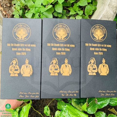 Bộ Quà Tặng Bình Giữ Nhiệt Và Bút Ký Khắc Logo – Quà Tặng Ý Nghĩa Dành Cho Giám Khảo Hội Thi Thanh Lịch Và Tài Năng Bệnh Viện Đà Nẵng