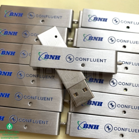 Set Quà Tặng In Logo USB – Hộp Name Card – Bút Ký Kèm Hộp Quà Và Túi Đựng