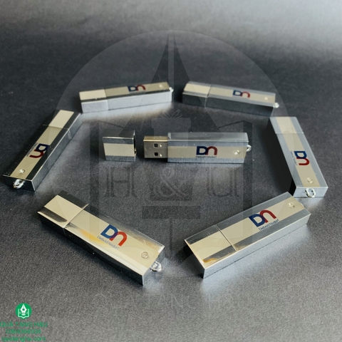 Xưởng Sản Xuất USB Quà Tặng In Logo Thương Hiệu Uy Tín – Quà Tặng H&U