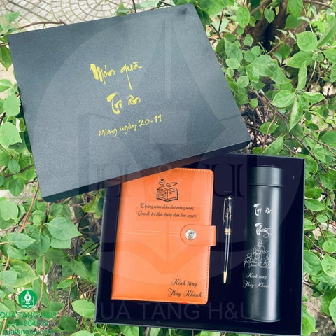 Bộ Quà Tặng Khắc Theo Yêu Cầu – Sổ Tay, Bút Kim Loại, Bình Giữ Nhiệt