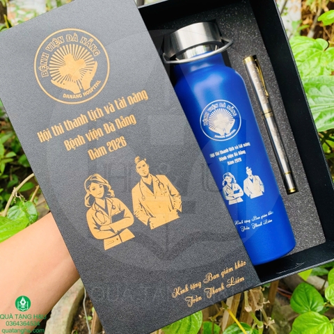 Bộ Quà Tặng Bình Giữ Nhiệt Và Bút Ký Khắc Logo – Quà Tặng Ý Nghĩa Dành Cho Giám Khảo Hội Thi Thanh Lịch Và Tài Năng Bệnh Viện Đà Nẵng