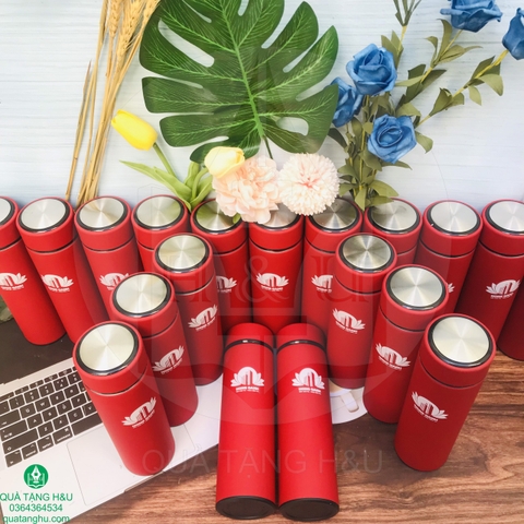Bình Giữ Nhiệt In Logo Làm Quà Tặng Khách Hàng – Giải Pháp Quà Tặng Thiết Thực