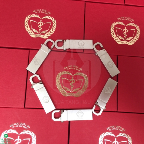 Quà Tặng USB Kim Loại Kèm Hộp Đựng – Gia Công Logo Theo Đơn Đặt Hàng