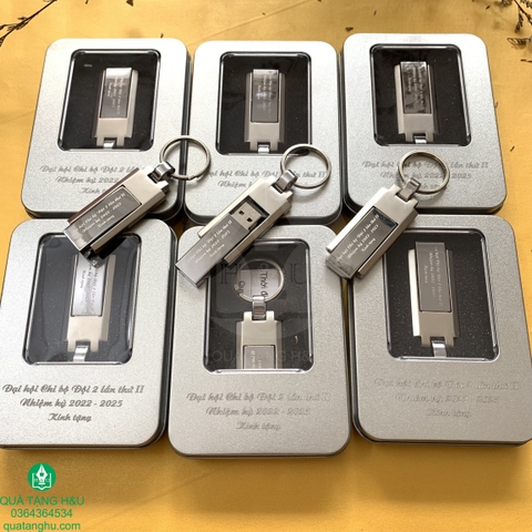 Quà Tặng Đại Hội Chi Bộ – USB Và Hộp Đựng Kim Loại Khắc Theo Yêu Cầu