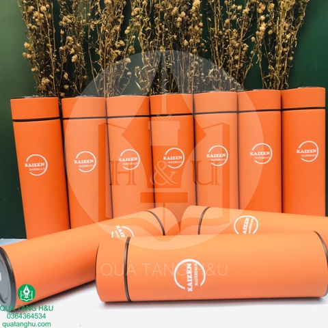 Quà Tặng Nhân Viên Bình Nước Giữ Nhiệt In Logo Và Khắc Tên Riêng