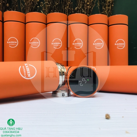 Quà Tặng Nhân Viên Bình Nước Giữ Nhiệt In Logo Và Khắc Tên Riêng