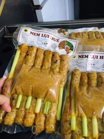 NEM LỤI CUỘN SẢ