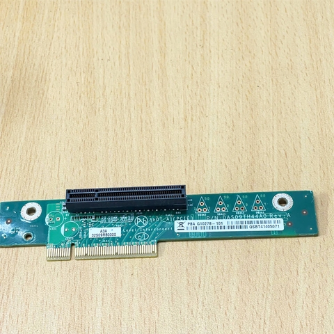 Thiết Bị SuperMicro RSC-RR1U-E8 1U PCI-E x8 Slot to PCI-E Slot Riser Card