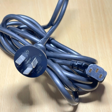 Dây Nguồn Chuẩn 3 Chân Chéo Tam Giác AC Power Cord GB2099 to C13 Vuông Góc Chữ L KAWASAKI KP-722 KS-31AY 10A 250V 3x1.0mm Dài 3M