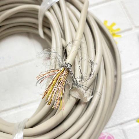 Dây Cáp 50 Lõi Có Chống Nhiễu Hitachi 50 Core x 0.52mm² 28AWG 80C VW-1 -F- Grey 0D Ø 6.8mm Dài 1M Cable in Japan