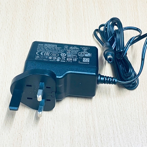 Adapter APD 12V 1.5A 18W APD WB-18R12R UPD2-UK Plug Power Cord DC Connector Size 5.5mm x 2.5mm
