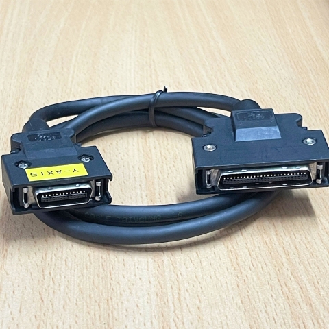 Cáp SCSI MDR 26Pin Male To Male Pitch 1.27mm Latch Clip Shielded Straight Snap Type Connector With Servo Encoder Cable Dài 1.1M