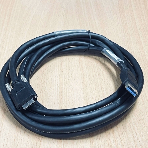 Cáp USB 3.0 Type A to Micro B Đầu Bắt Vít Screw Locking Cable USB3.0-HF-MBTA-300-5G Dài 3M Hàng Original Tháo Thiết Bị