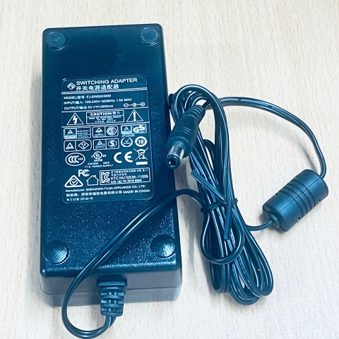 Adapter 5V 3A SHENZHEN FJ-SW0503000 IEC C14Connector Tip Size 5.5mm x 2.5mm