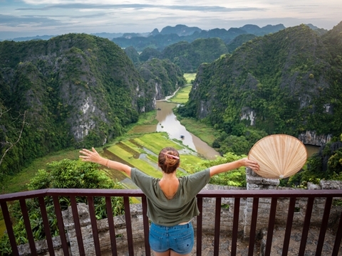 Tour Ninh Bình cao cấp (Hoa Lư, Tam Cốc, Tràng An, Hang Múa, Bái Đính) - Tour 1 ngày