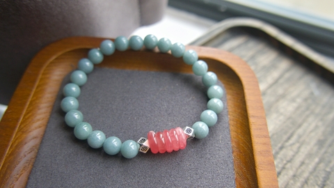 Vòng tay lam ngọc kết hợp với đá Đào Hoa