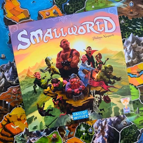 Small World: Khi Thế Giới Quá Nhỏ Cho Những Tham Vọng Lớn