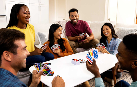 Review Board Game UNO! - Giải Trí Vui Nhộn Cho Cả Gia Đình!