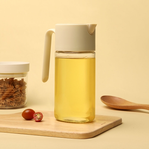 CKO208IVY - Bình đựng dầu LocknLock 550ml - Màu ngà