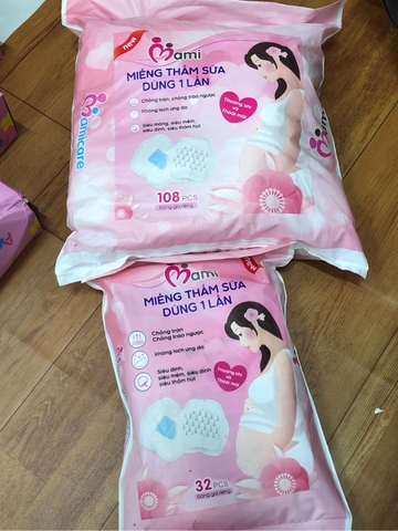 Thấm sữa Mami Care cho mẹ sau sinh