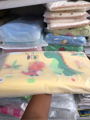 gối cao su lớn hoạt họa cho trẻ 3-10t